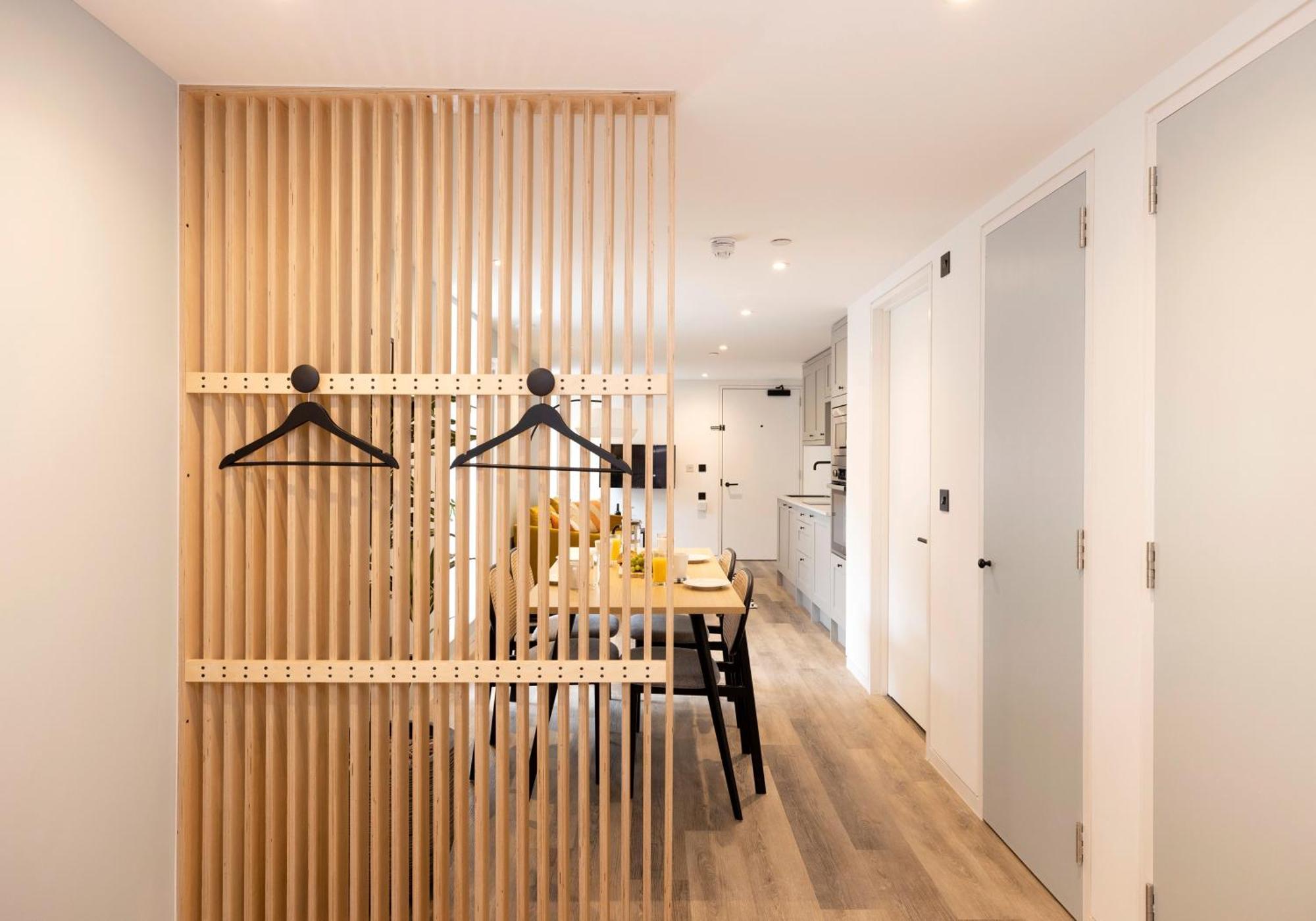 Charming Studios Near Holyrood Park & Calton Hill Единбург Номер фото